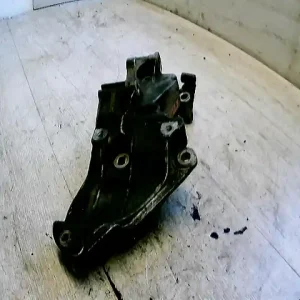 DACIA LOGAN 04.11-08.06 Generátor tartó bak bontott alkatrész Szuper ajánlat