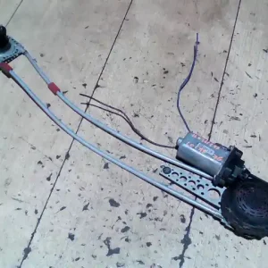 Végkiárusítás DACIA LOGAN 04.11-08.06 Jobb első ablakemelő szerkezet elektromos bontott alkatrész