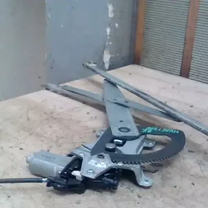 Szezonális akció DAEWOO KALOS Bal első ablakemelő szerkezet elektromos 5 ajtós bontott alkatrész