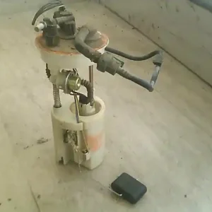 Csak ma DAEWOO MATIZ 01-05 üzemanyag szivattyú 0.8i bontott alkatrész