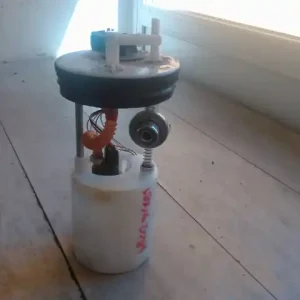 Azonnali szállítás DAEWOO MATIZ 98-01 üzemanyag szivattyú 0.8b bontott alkatrész