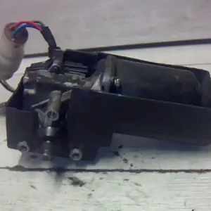 DAEWOO NEXIA Ablaktörlő motor első 4 vezetékesbontott alkatrész Kedvezmény