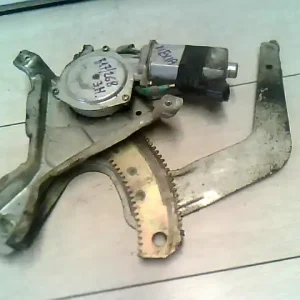 Kiárusítás DAEWOO NEXIA Jobb hátsó ablakemelő szerkezet elektromos bontott alkatrész