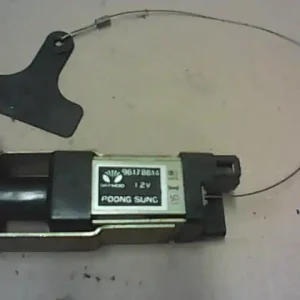 Nézd meg most DAEWOO NEXIA Központizár motor tankajtóhoz bontott alkatrész