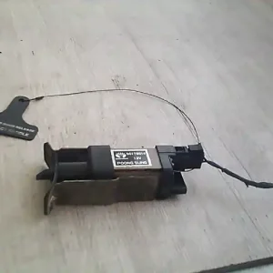 Biztonságos fizetés DAEWOO NEXIA Központizár motor tankajtóhoz bontott alkatrész