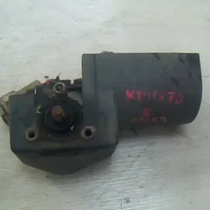 Kiárusítás DAEWOO RACER Ablaktörlő motor első bontott alkatrész