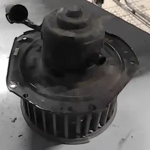 Azonnal elérhető DAEWOO RACER Fűtőmotor bontott alkatrész