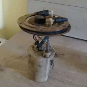 Különleges ajánlat DAEWOO Tacuma 02-08 üzemanyag szivattyú 1.6 benzin bontott alkatrész