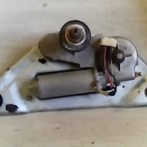 Gyors szállítás DAEWOO Tacuma 99-04 Ablaktörlő motor hátsó 8 vezetékes bontott alkatrész