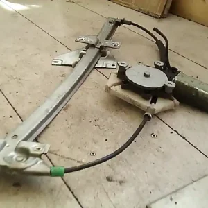 DAEWOO TICO Jobb első ablakemelő szerkezet elektromos bontott alkatrész Expressz kézbesítés