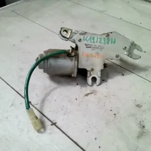 Bestseller DAIHATSU MOVE 94.06-99-11 Ablaktörlő motor hátsó bontott alkatrész