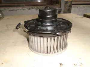 Kedvezmény DAIHATSU CHARADE Fűtőmotor bontott alkatrész