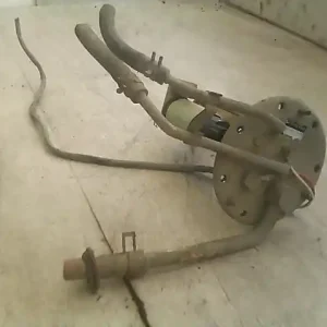 DAIHATSU COURE üzemanyag szivattyú 0.9i bontott alkatrész Korlátozott ajánlat