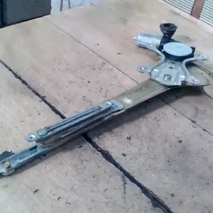 DAIHATSU Cuore 2003-2005( L251) Bal első ablakemelő szerkezet elektromos 5 ajtós bontott alkatrész Vásárlói kedvenc