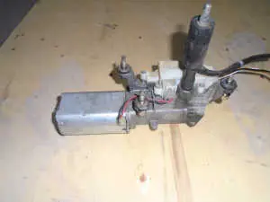 FIAT BRAVA Ablaktörlő motor hátsó bontott alkatrész Nézd meg most