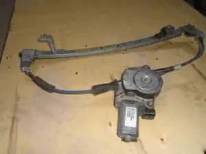 Vásárlói kedvenc FIAT BRAVA Bal első ablakemelő szerkezet elektromos bontott alkatrész