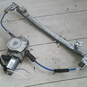 Árengedmény FIAT BRAVO Bal első ablakemelő szerkezet elektromos motorralbontott alkatrész