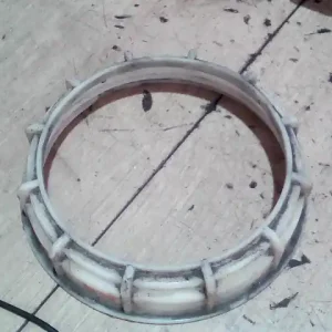 Vedd meg most FIAT PUNTO I. üzemanyag szivattyú befogató műanyag anya 1.1i bontott alkatrész