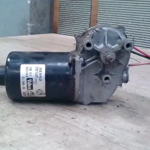 Olcsóbb FIAT STILO 01.09-06.12 Ablaktörlő motor első bontott alkatrész