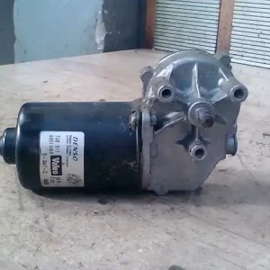 Nézd meg most FIAT STILO 01.09-06.12 Ablaktörlő motor első bontott alkatrész