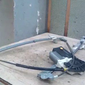 Vedd meg most FIAT ULYSSE 02.07- Bal első ablakemelő szerkezet elektromos egyterű bontott alkatrész