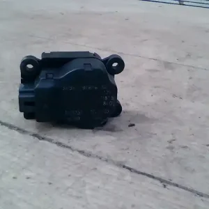 FORD C-MAX 03.06-07.03 Fűtés állító motor bontott alkatrész Gyors kiszállítás