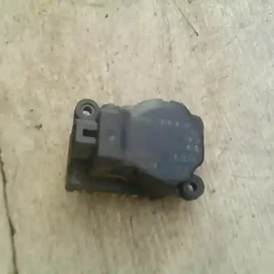 FORD C-MAX 03.06-07.03 Fűtésszabályzó zsalu állító motor bontott alkatrész Biztonságos fizetés