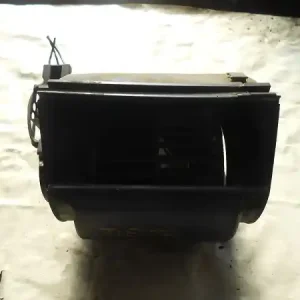 Biztonságos vásárlás FORD FIESTA -89 Fűtőmotor bontott alkatrész