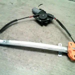 Vásárlói kedvenc FORD FIESTA 99.09-02.04 Bal első ablakemelő szerkezet elektromos bontott alkatrész