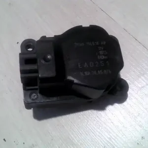Árcsökkenés FORD FOCUS 04- Fűtésszabályzó zsalu állító motor bontott alkatrész