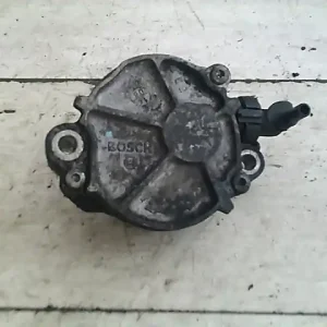 Biztonságos fizetés FORD FOCUS 04- Vákuumpumpa 1.6tdcibontott alkatrész