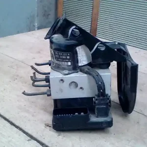 Akciós ár FORD GALAXY 00.10.01-06.05.31 Abs kocka2,3i bontott alkatrész