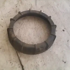 Árengedmény FORD FOCUS 98-04 üzemanyag szivattyú befogató műanyag anya bontott alkatrész