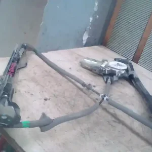 Árcsökkenés FORD FOCUS 98-04 Jobb első ablakemelő szerkezet elektromos bontott alkatrész