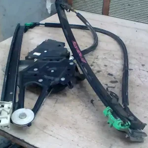 Vedd meg online FORD GALAXY 95.08-00.09 Jobb első ablakemelő szerkezet elektromos egyterű bontott alkatrész