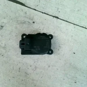 Árcsökkenés FORD MONDEO 01-07 Fűtés állító motor bontott alkatrész