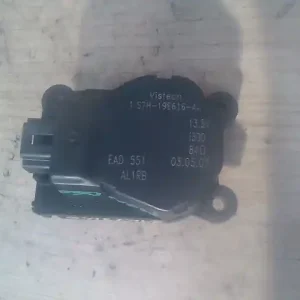 Biztonságos fizetés FORD MONDEO 01-07 Fűtés állító motor bontott alkatrész