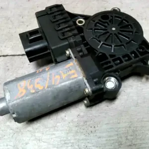 Vásárlói kedvenc FORD MONDEO 01-07 Jobb hátsó ablakemelő motor bontott alkatrész