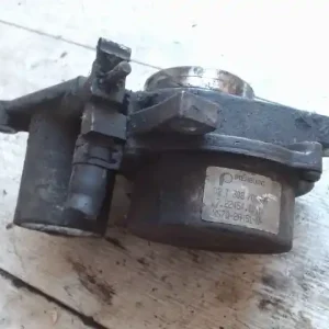 Akciós ár FORD MONDEO 01-07 Vákuumpumpa 2.0 d bontott alkatrész