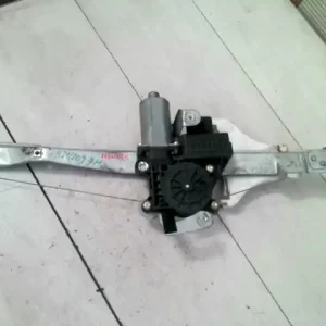 Vedd meg most FORD MONDEO 01-07 Jobb hátsó ablakemelő szerkezet elektromos kombi bontott alkatrész