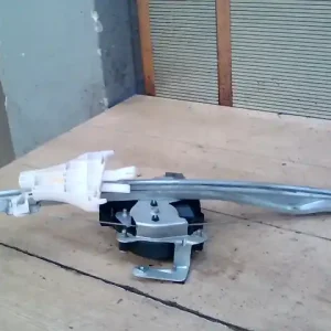 Biztonságos fizetés FORD MONDEO 01-07 Jobb hátsó ablakemelő szerkezet elektromos 4 ajtós bontott alkatrész