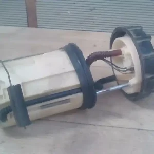 Azonnali szállítás HONDA ACCORD 96-99 üzemanyag szivattyú 2.0i bontott alkatrész