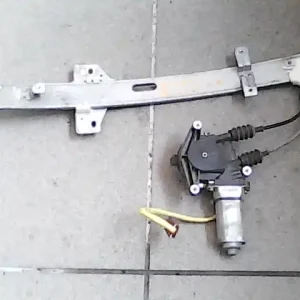 Árcsökkenés HONDA ACCORD 89-93 Jobb hátsó ablakemelő szerkezet elektromos bontott alkatrész