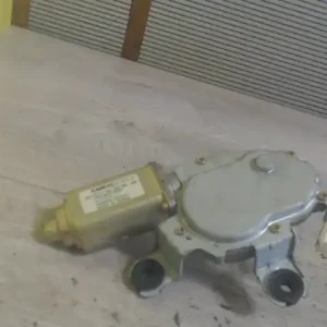 Vásárlói kedvenc HYUNDAI Accent 00-03 Ablaktörlő motor hátsó 5 ajtós bontott alkatrész