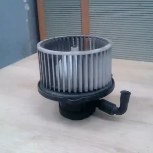 HYUNDAI COUPE 97- Fűtőmotor klímás 2.0i bontott alkatrész Ne maradj le