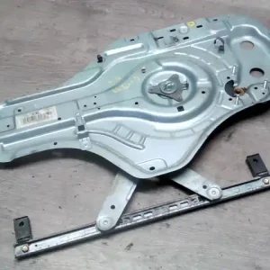 HYUNDAI Elantra 2001.01.01-2003.12.31 Bal első ablakemelő szerkezet elektromos motor nélkül bontott alkatrész Azonnal elérhető