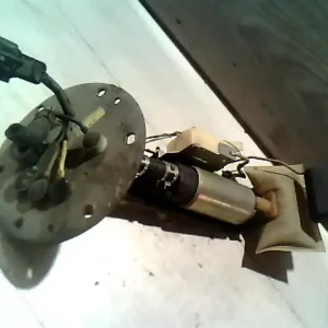 HYUNDAI ACCENT 94-97 üzemanyag szivattyú 1.3 i bontott alkatrész Árcsökkenés