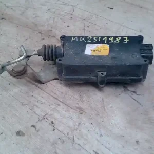 Exkluzív ajánlat HYUNDAI GALLOPER Jobb első központi zár motor 3 ajtós bontott alkatrész