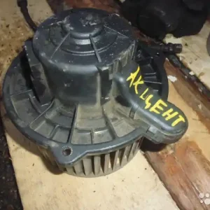 HYUNDAI LANTRA 96- Fűtőmotor klímás bontott alkatrész Outlet