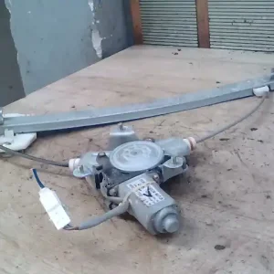 HYUNDAI MATRIX Jobb hátsó ablakemelő szerkezet elektromos bontott alkatrész Utolsó esély